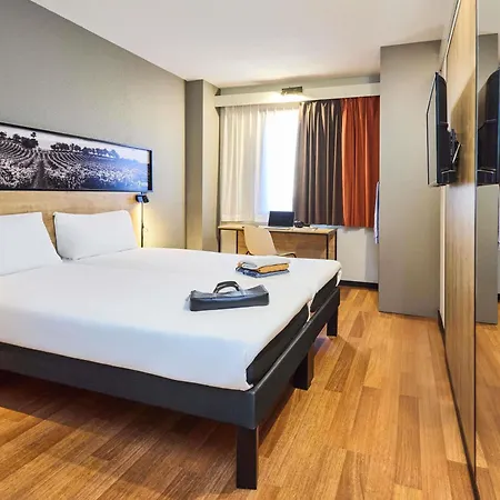 Ibis Valladolid-3